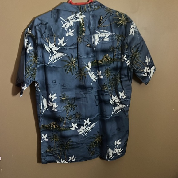 Palm trees Hawaiian vacation style shirt. B3 - Picture 5 of 5
